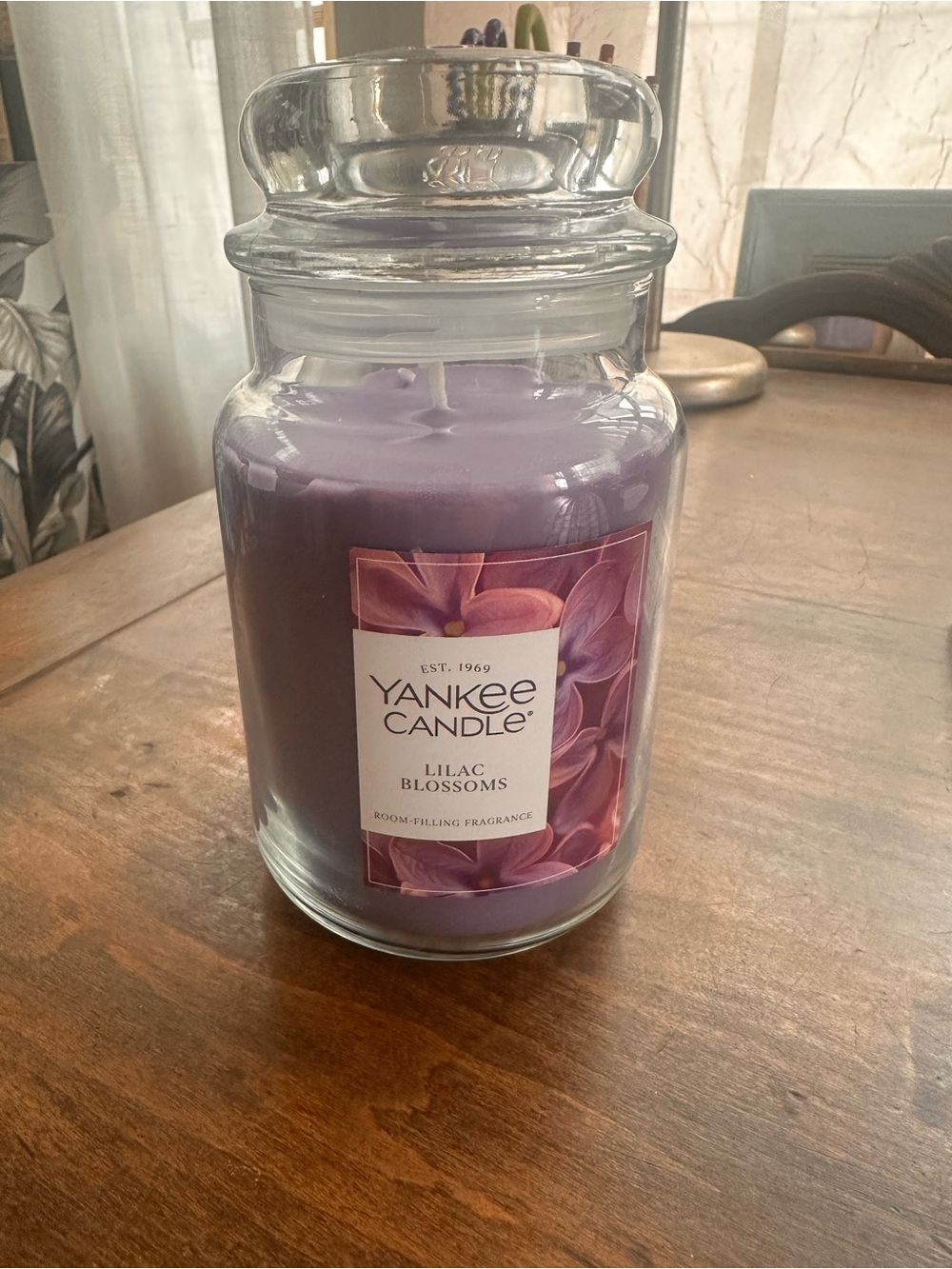 Yankee Candle Lilac Blossoms 22oz NEW